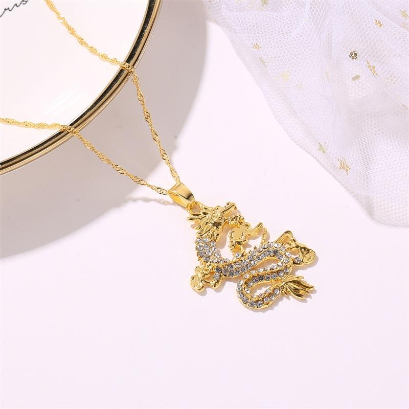 SLIMY SNAKE DRAGON NECKLACE Glo Babe 