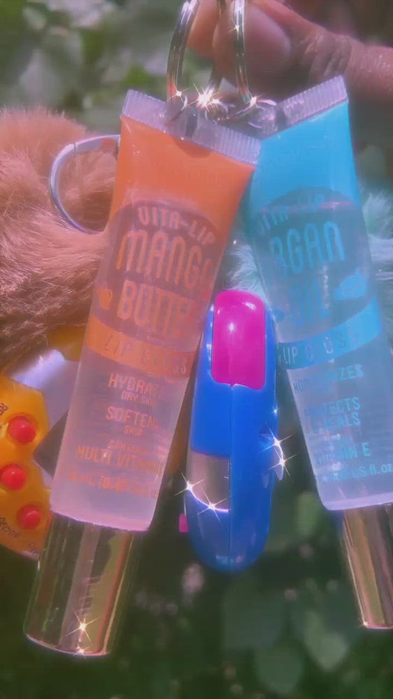 
                Load and play video in Gallery viewer, 90’s Babe Tamagotchi Lipgloss Key Chain ✨✨
        