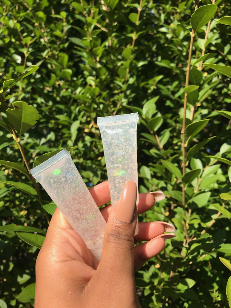 Crystal Hearts Clear Gloss   ✨✨💕💕