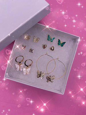 
            
                Load image into Gallery viewer, BE MY BUTTERFLY BABE ✨6 piece earring gift set💞⭐️☁️💗💚 Glo Babe 
            
        